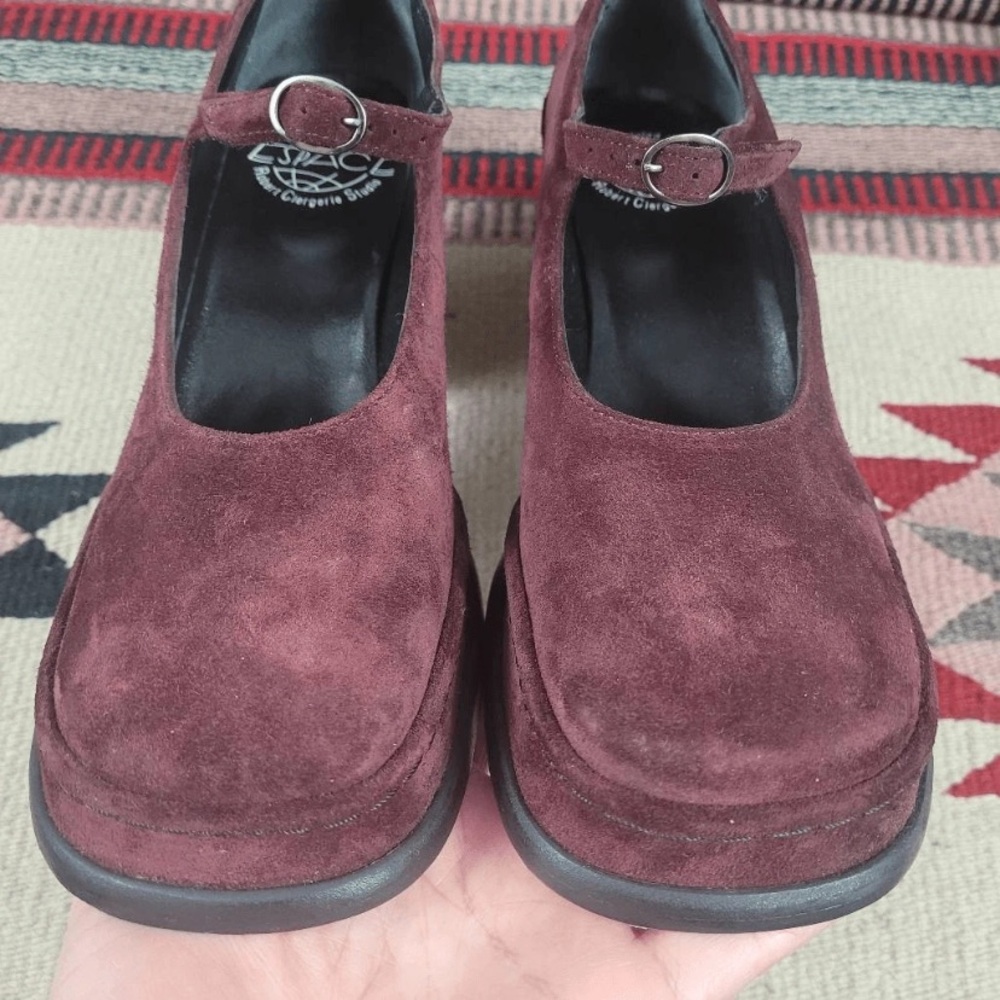 ISO Robert Clergerie Espace Burgundy Suede Heels Ikat - Picture 2 of 4